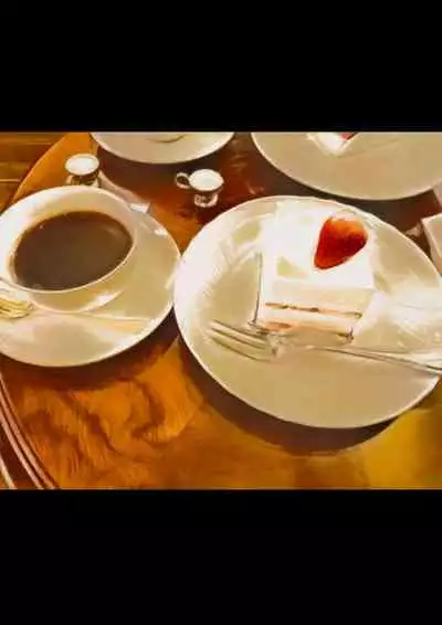 Kanojo no SmaPho o Nozoita dake nano ni | I Just Snooped through Her Smartphone